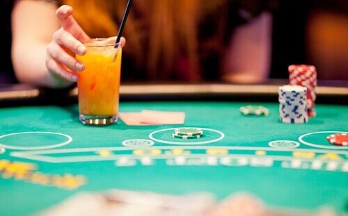 Las vegas Casinos now monitor before giving free drinks