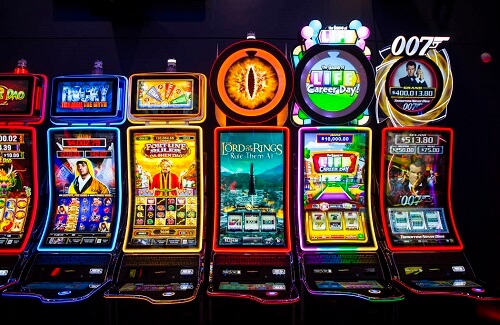 What are the most common casino games?
